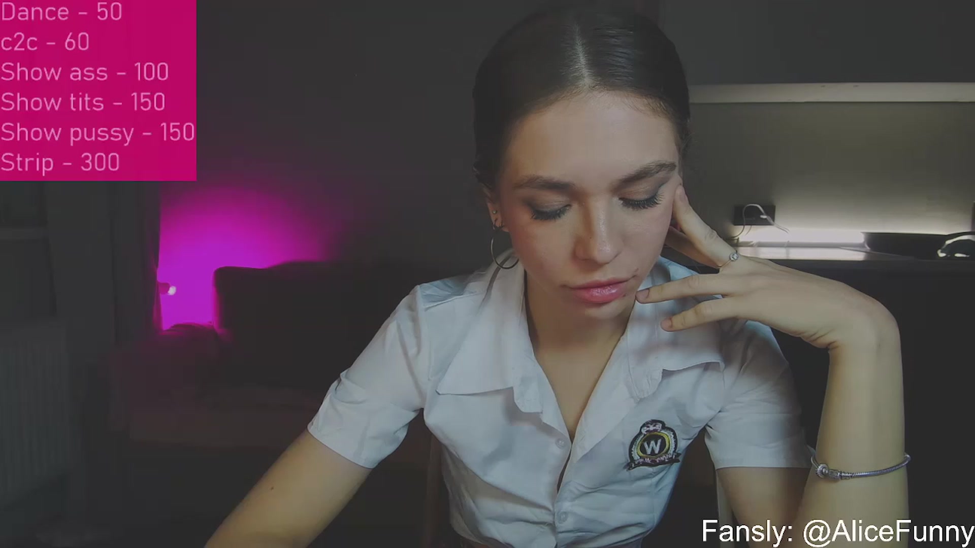Gallery image thumbnail from FunnyMinni's myfreecams stream on, 02/18/2023, 19:31 image 3 of 20