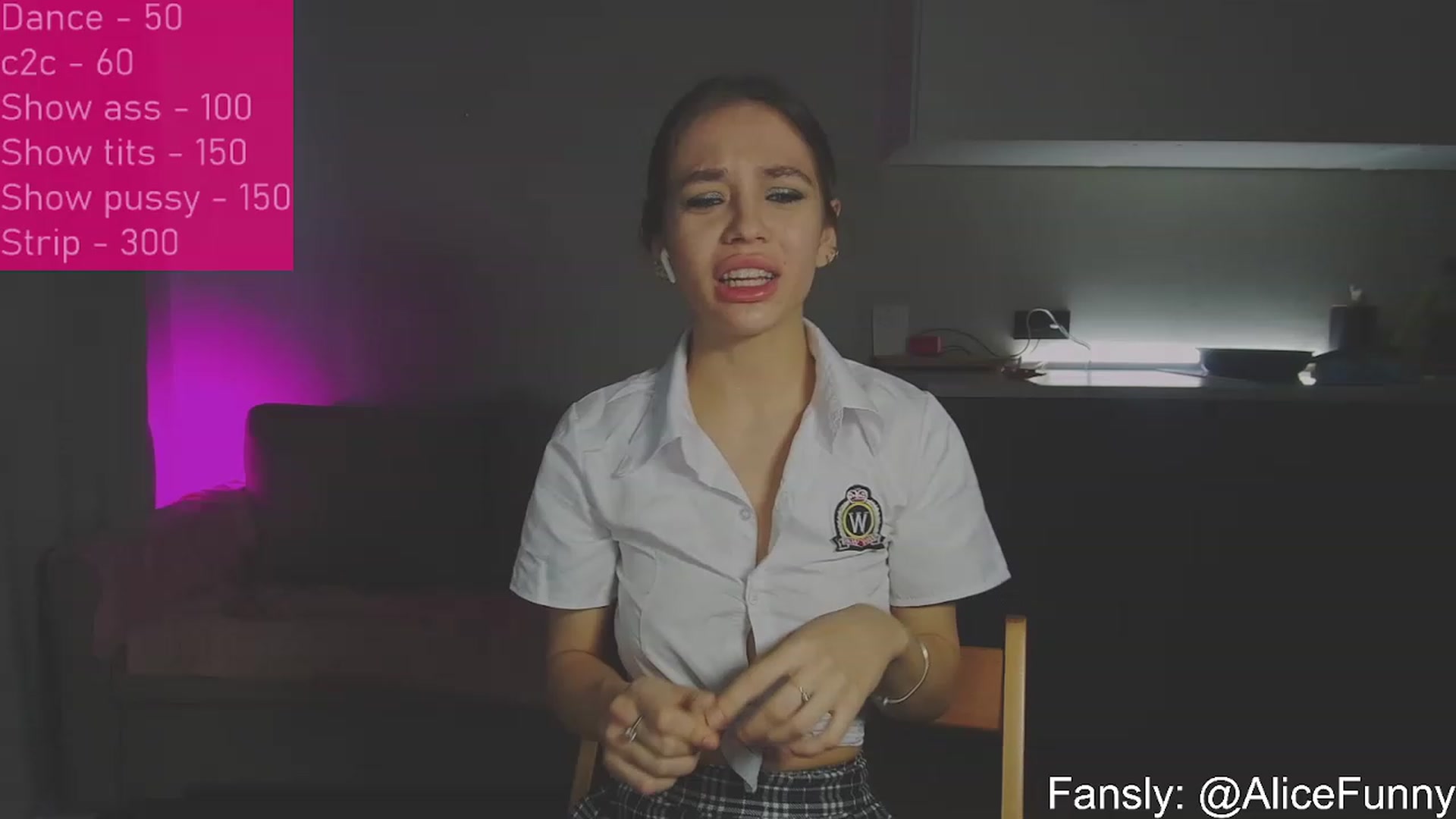 Gallery image thumbnail from FunnyMinni's myfreecams stream on, 02/19/2023, 09:15 image 3 of 20