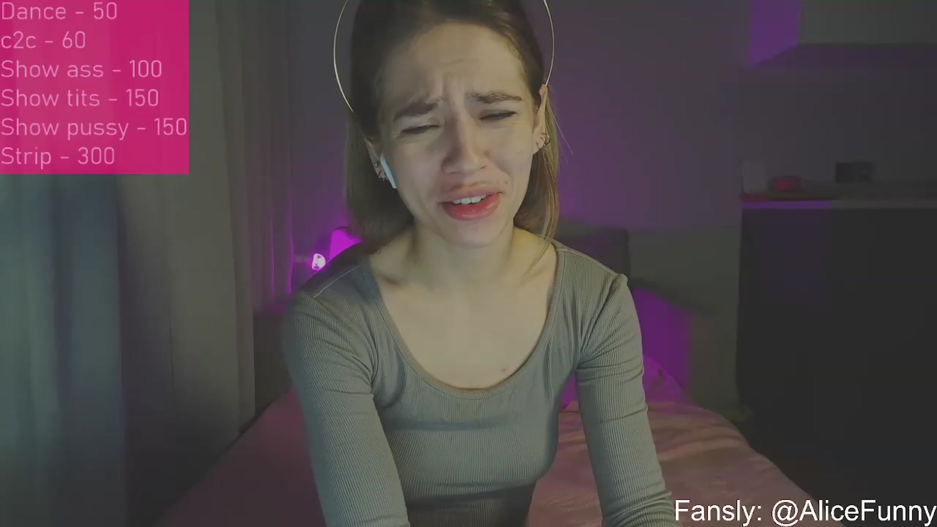 Gallery image thumbnail from FunnyMinni's myfreecams stream on, 02/21/2023, 07:09 image 3 of 20