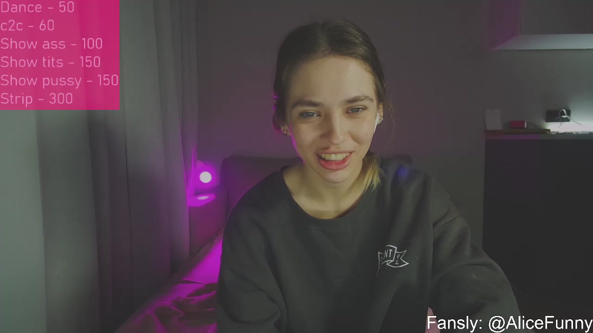 Gallery image thumbnail from FunnyMinni's myfreecams stream on, 02/23/2023, 18:14 image 5 of 20
