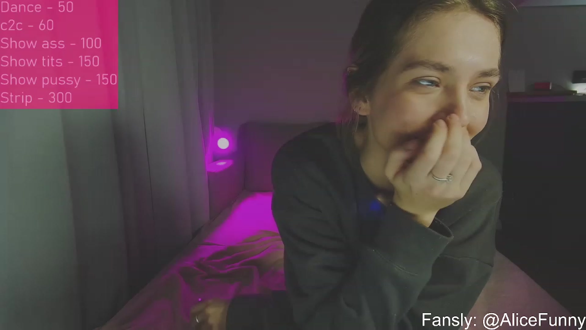 Gallery image thumbnail from FunnyMinni's myfreecams stream on, 02/23/2023, 18:14 image 2 of 20