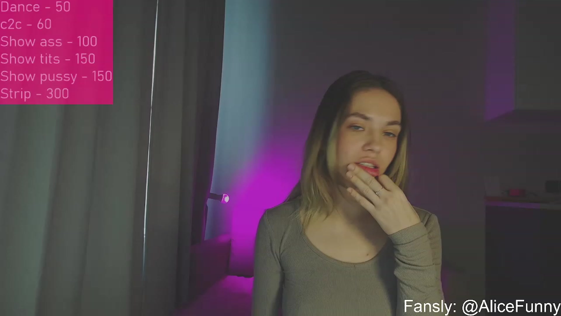 Gallery image thumbnail from FunnyMinni's myfreecams stream on, 02/24/2023, 07:04 image 12 of 20