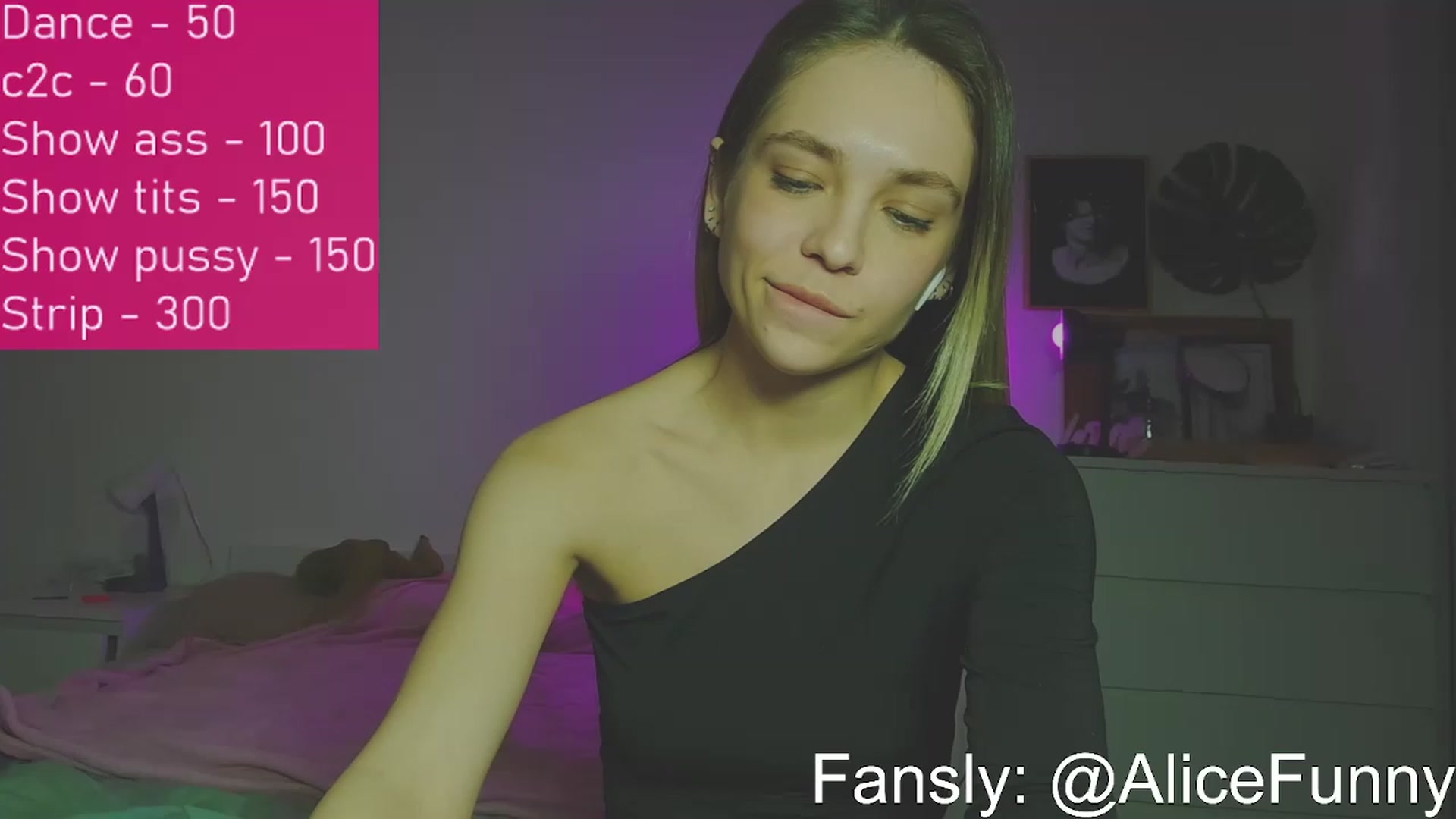 Gallery image thumbnail from FunnyMinni's myfreecams stream on, 03/14/2023, 19:49 image 6 of 20