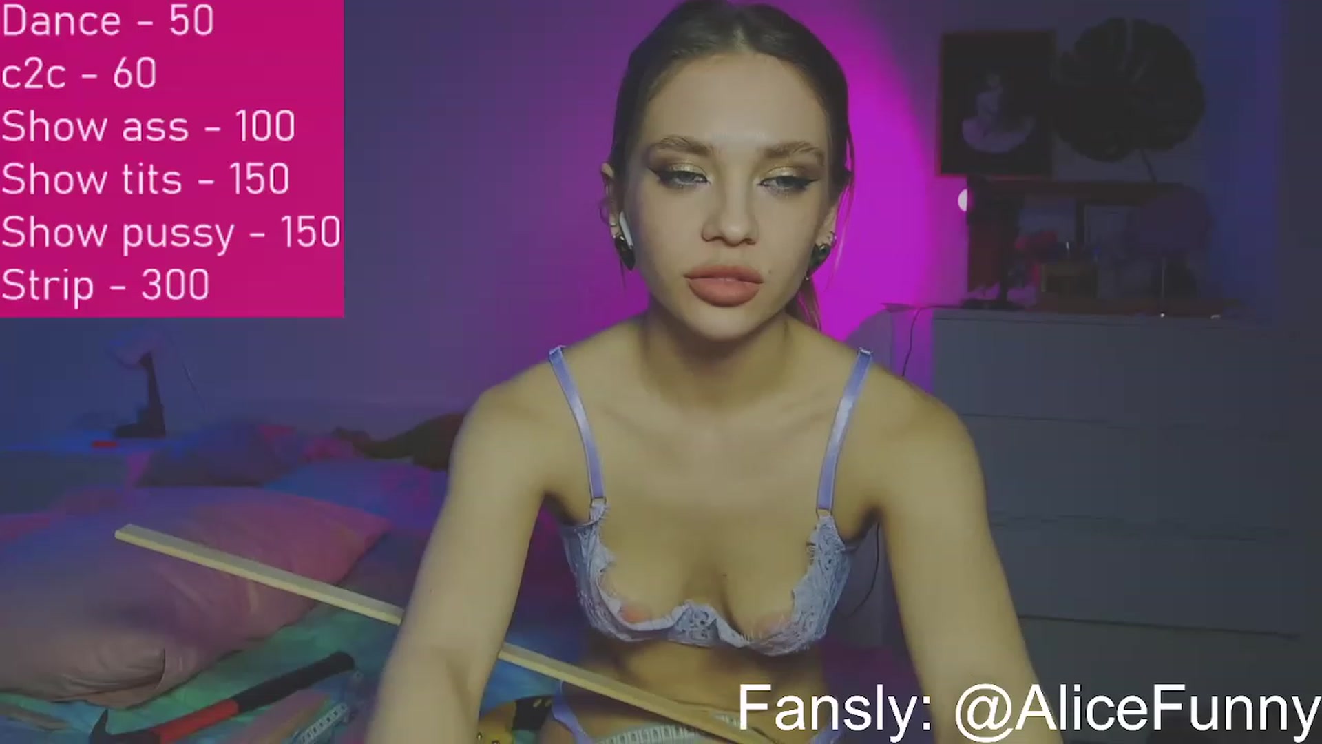 Gallery image thumbnail from FunnyMinni's myfreecams stream on, 03/16/2023, 18:25 image 11 of 20