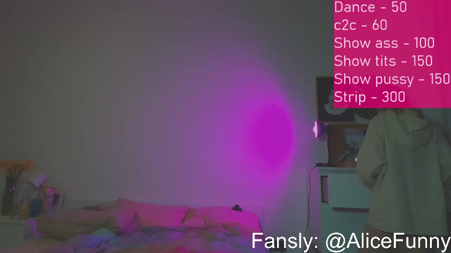 Gallery image thumbnail from FunnyMinni's myfreecams stream on, 03/27/2023, 18:16 image 6 of 20