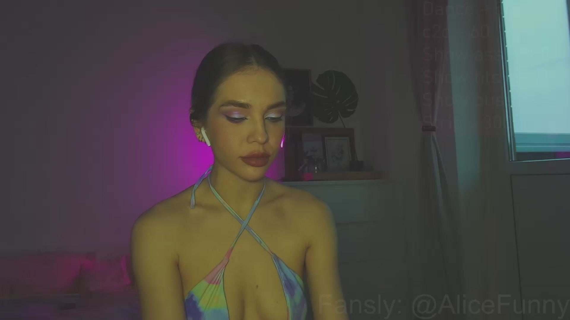Gallery image thumbnail from FunnyMinni's myfreecams stream on, 03/29/2023, 06:09 image 15 of 20