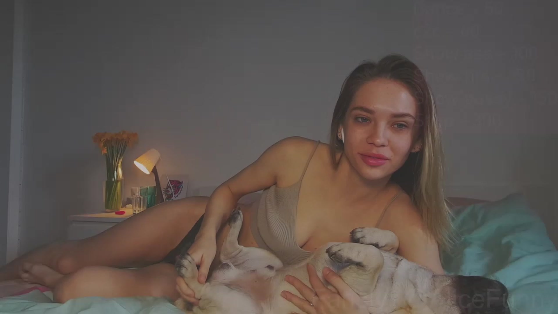 Gallery image thumbnail from FunnyMinni's myfreecams stream on, 03/31/2023, 08:03 image 4 of 20