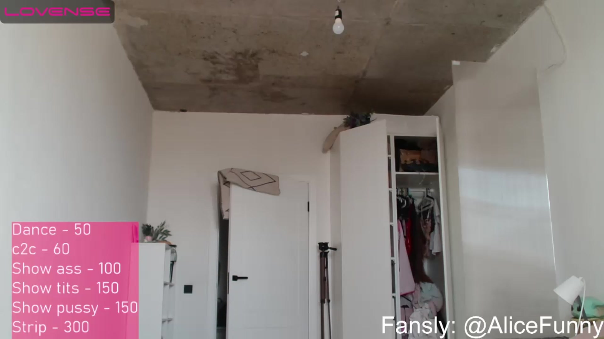 Gallery image thumbnail from FunnyMinni's myfreecams stream on, 07/13/2023, 08:42 image 7 of 20