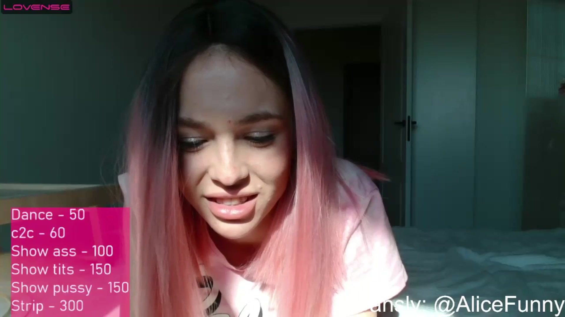 Gallery image thumbnail from FunnyMinni's myfreecams stream on, 08/08/2023, 06:11 image 11 of 20
