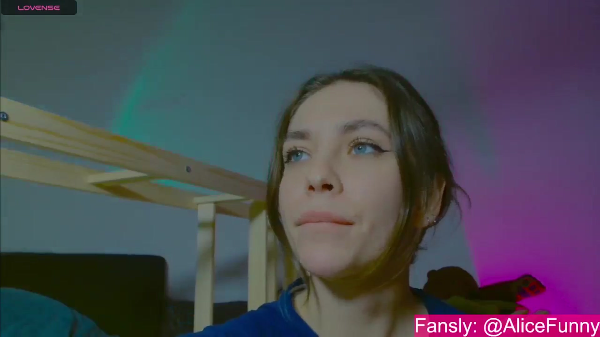 Gallery image thumbnail from FunnyMinni's myfreecams stream on, 01/13/2024, 18:17 image 2 of 20