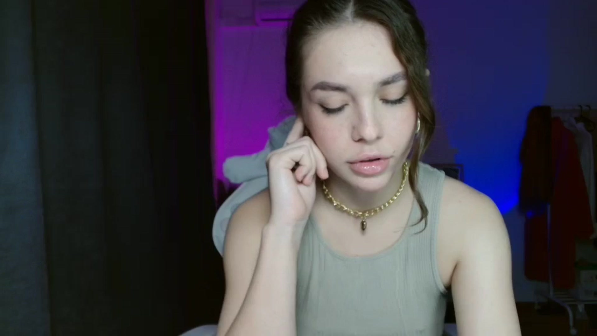 Gallery image thumbnail from FunnyMinni's myfreecams stream on, 03/04/2024, 20:39 image 1 of 20