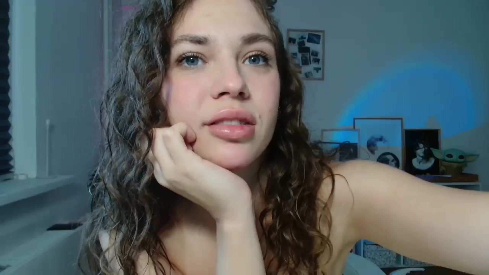 Gallery image thumbnail from FunnyMinni's myfreecams stream on, 08/03/2024, 11:14 image 7 of 20