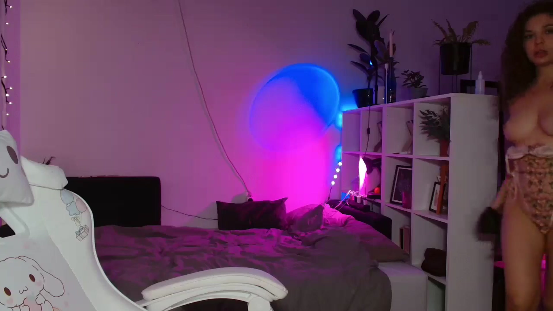 Gallery image thumbnail from FunnyMinni's myfreecams stream on, 08/30/2024, 21:02 image 13 of 20