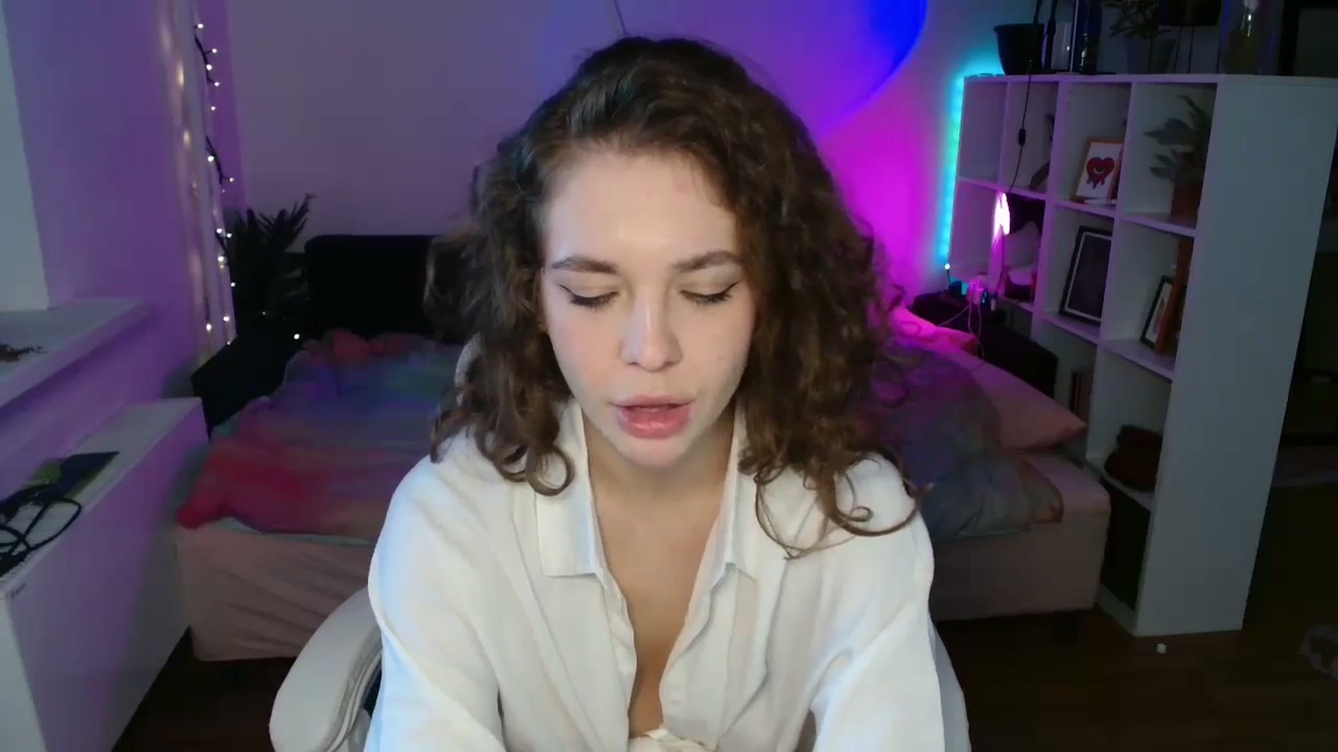 Gallery image thumbnail from FunnyMinni's myfreecams stream on, 09/05/2024, 10:01 image 7 of 20