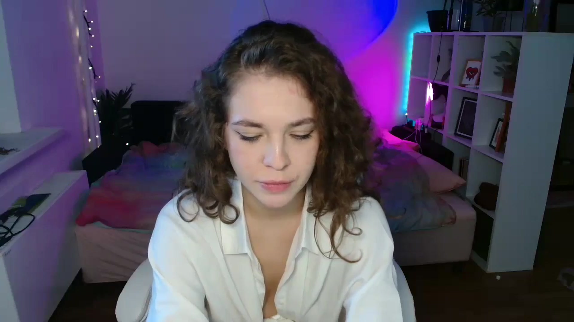 Gallery image thumbnail from FunnyMinni's myfreecams stream on, 09/05/2024, 10:01 image 8 of 20