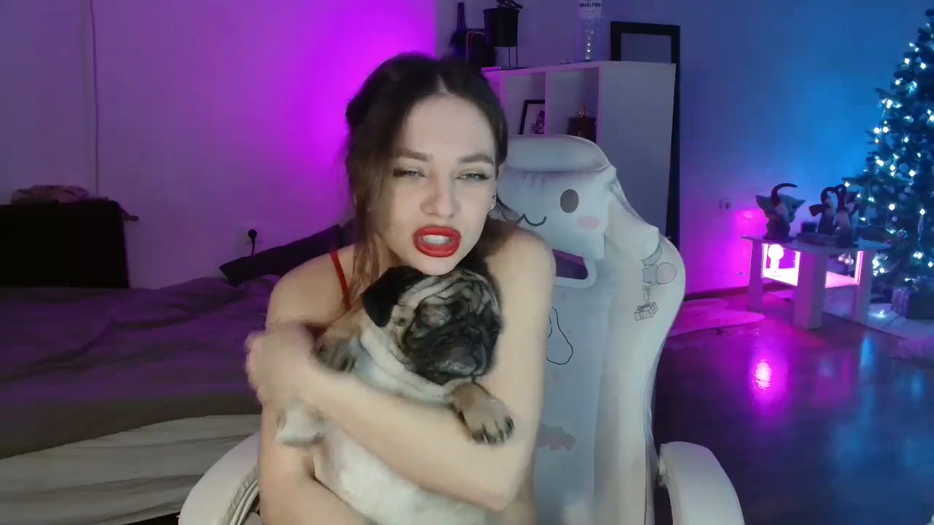 Gallery image thumbnail from FunnyMinni's myfreecams stream on, 12/29/2024, 20:26 image 16 of 20