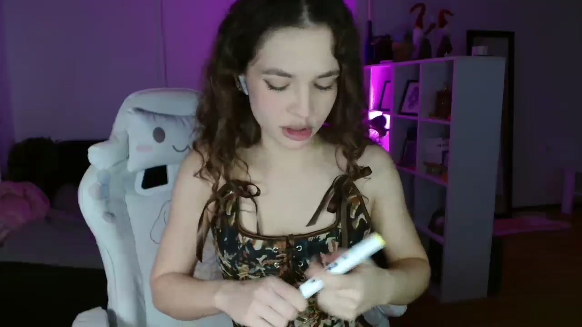 Gallery image thumbnail from FunnyMinni's myfreecams stream on, 01/13/2025, 19:55 image 6 of 20