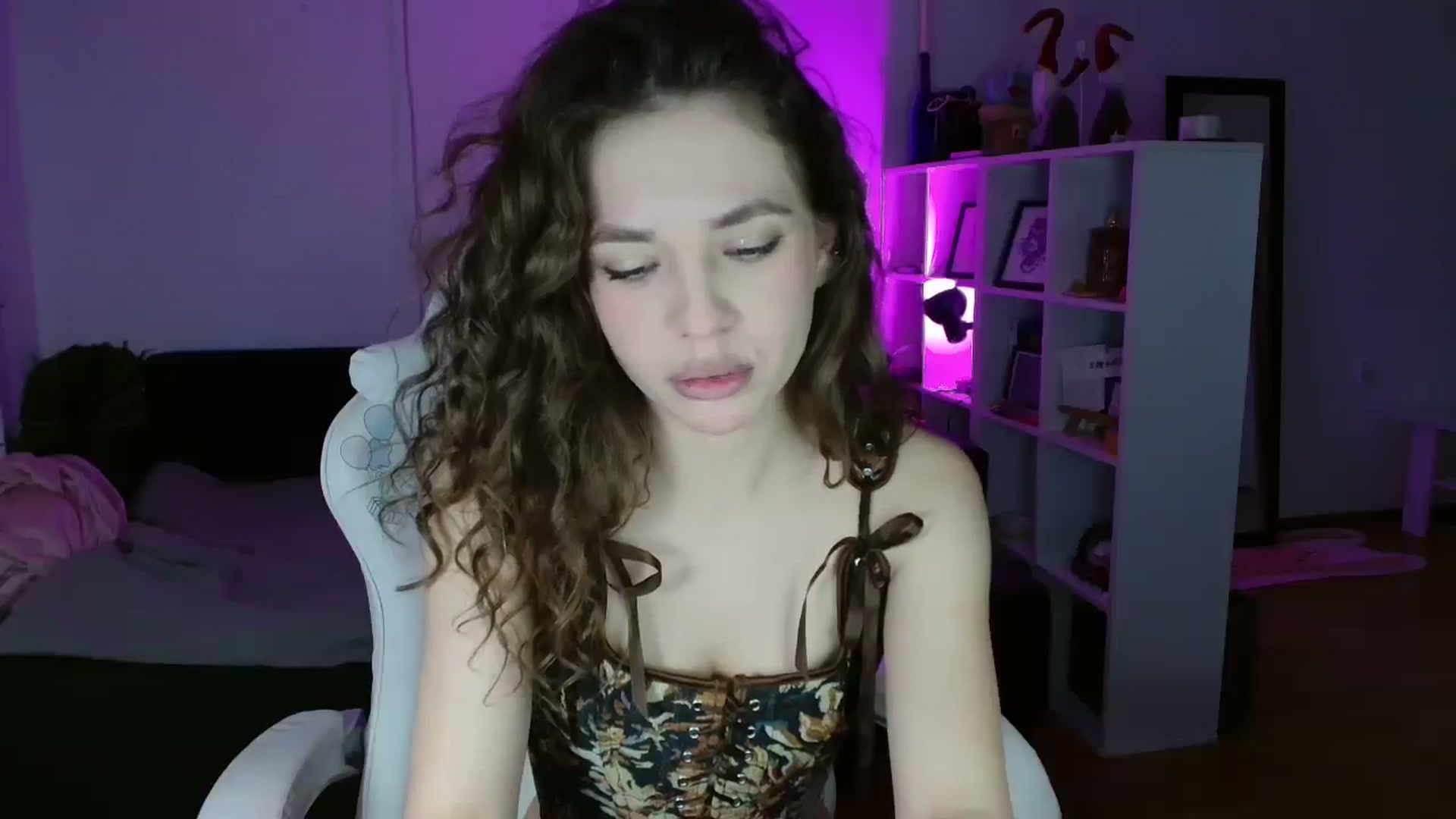 Gallery image thumbnail from FunnyMinni's myfreecams stream on, 01/13/2025, 19:55 image 12 of 20
