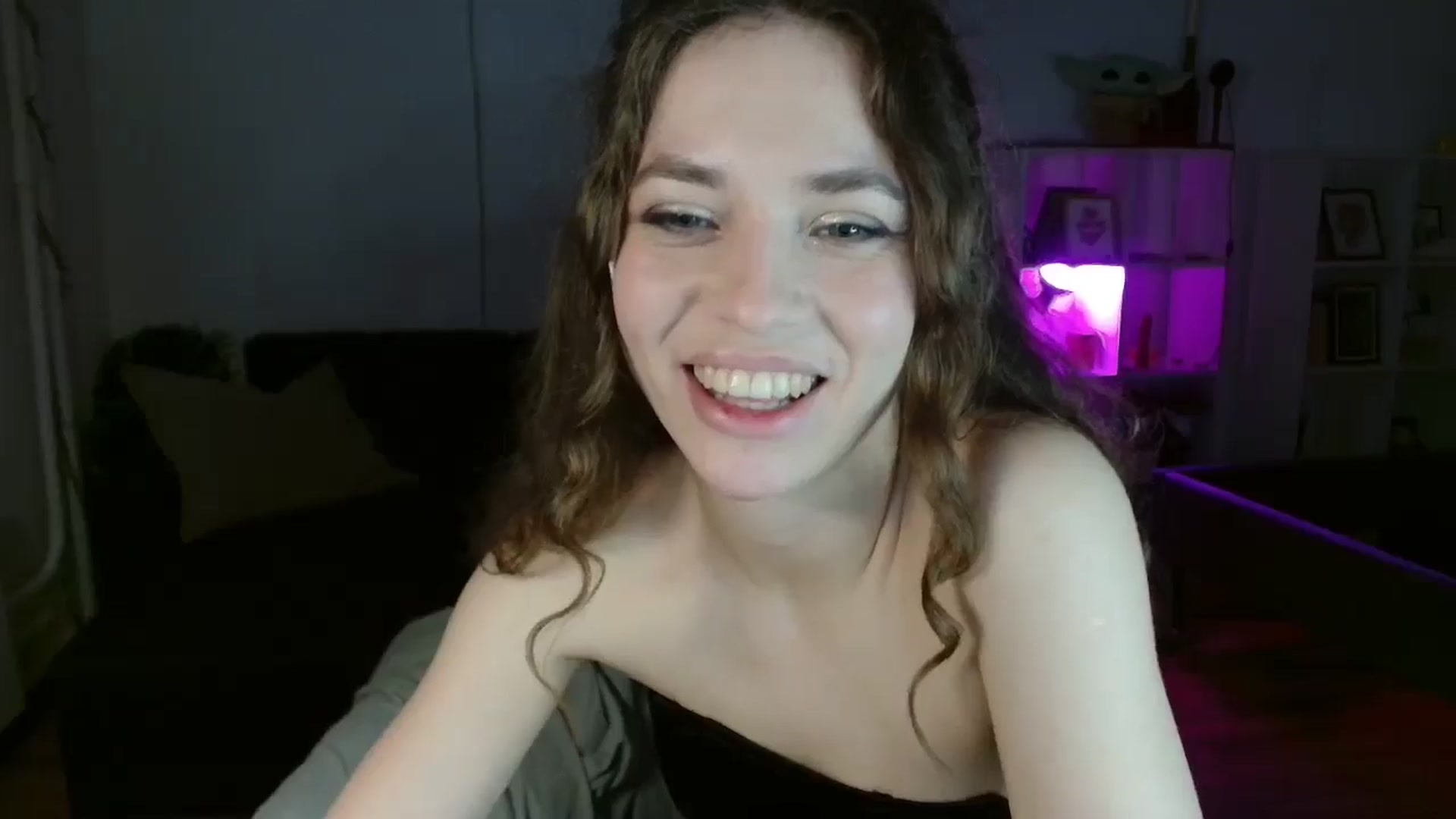 Gallery image thumbnail from FunnyMinni's myfreecams stream on, 01/19/2025, 20:55 image 9 of 20