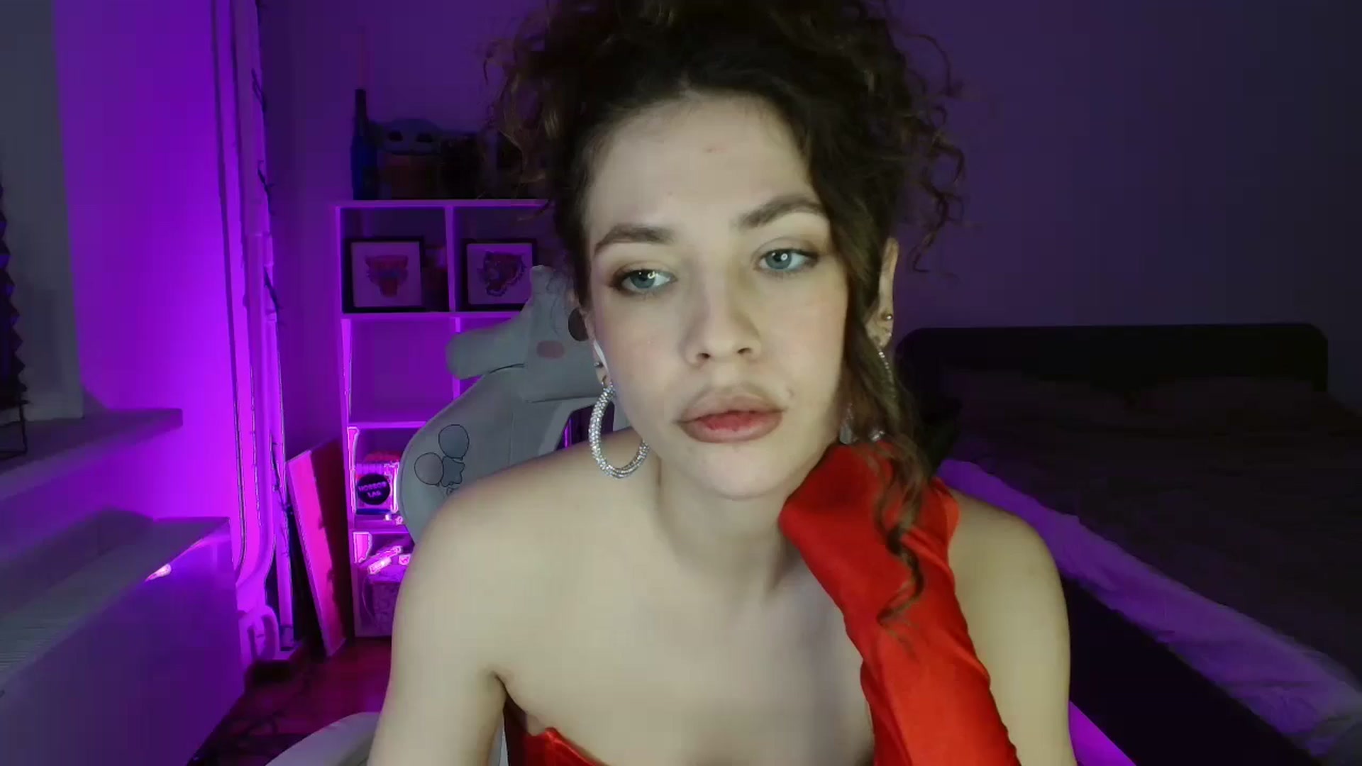 Gallery image thumbnail from FunnyMinni's myfreecams stream on, 01/22/2025, 18:42 image 1 of 20