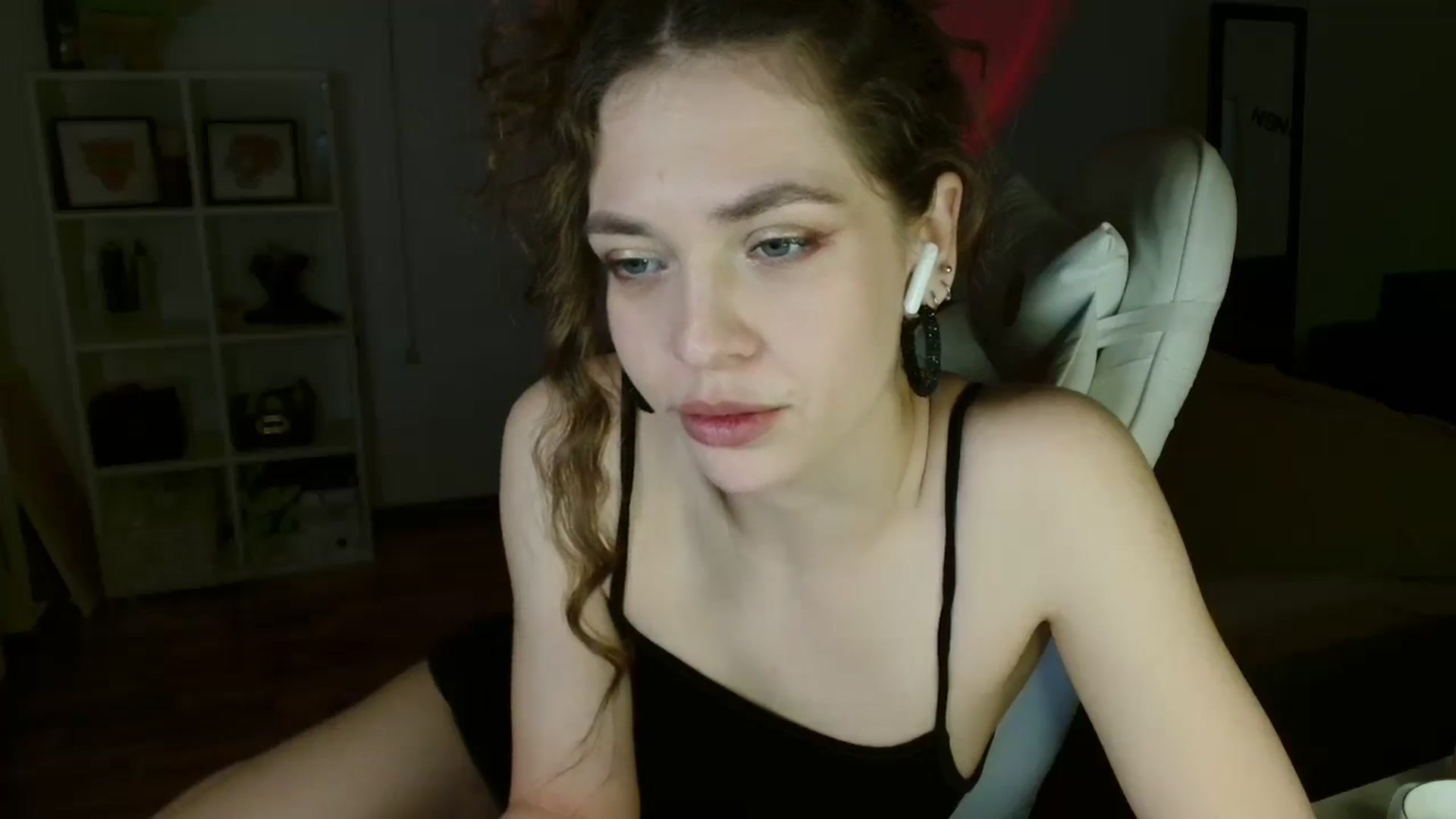 Gallery image thumbnail from FunnyMinni's myfreecams stream on, 02/13/2025, 18:52 image 8 of 20