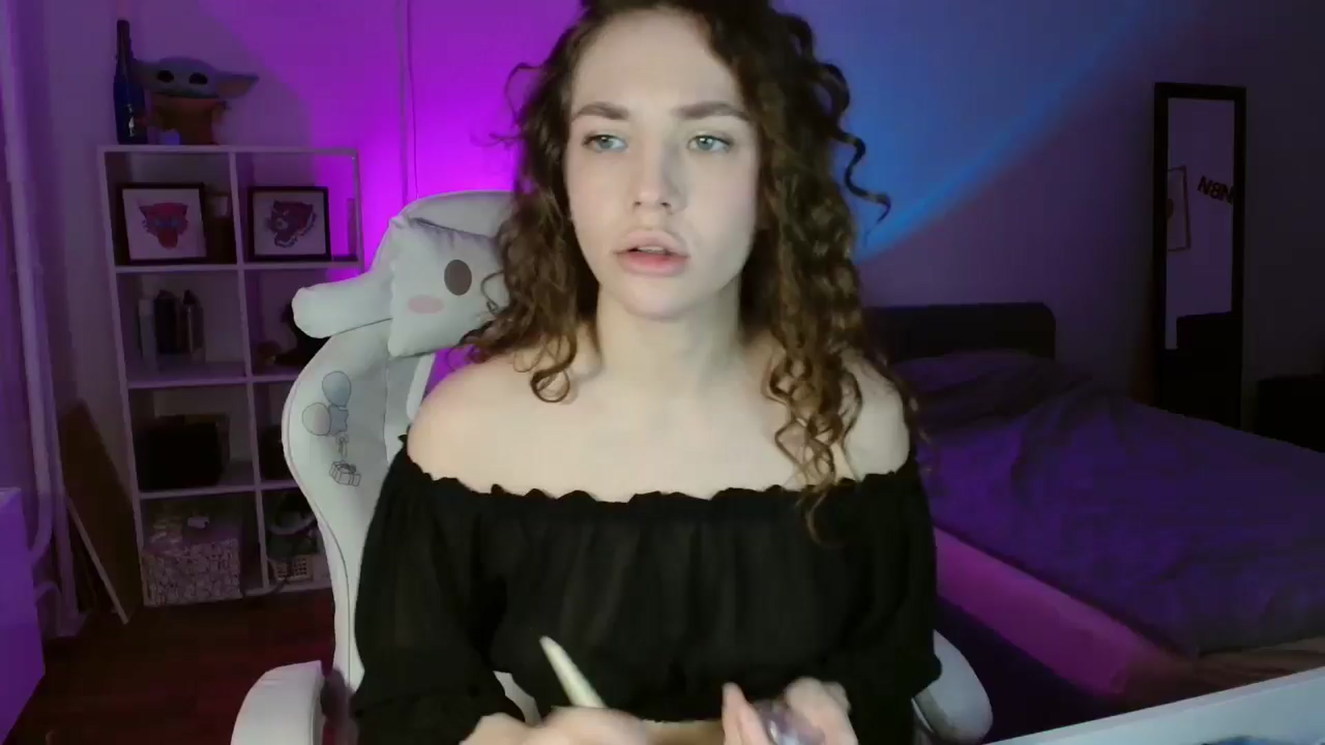 Gallery image thumbnail from FunnyMinni's myfreecams stream on, 02/16/2025, 16:54 image 1 of 20