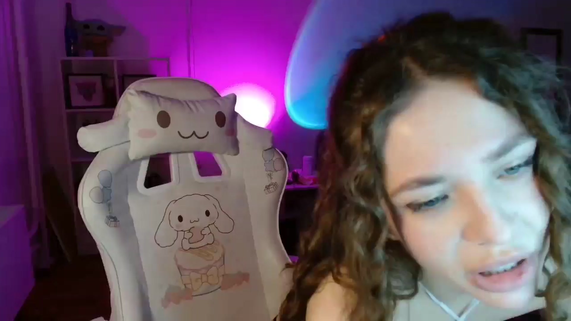 Gallery image thumbnail from FunnyMinni's myfreecams stream on, 02/16/2025, 18:58 image 8 of 20