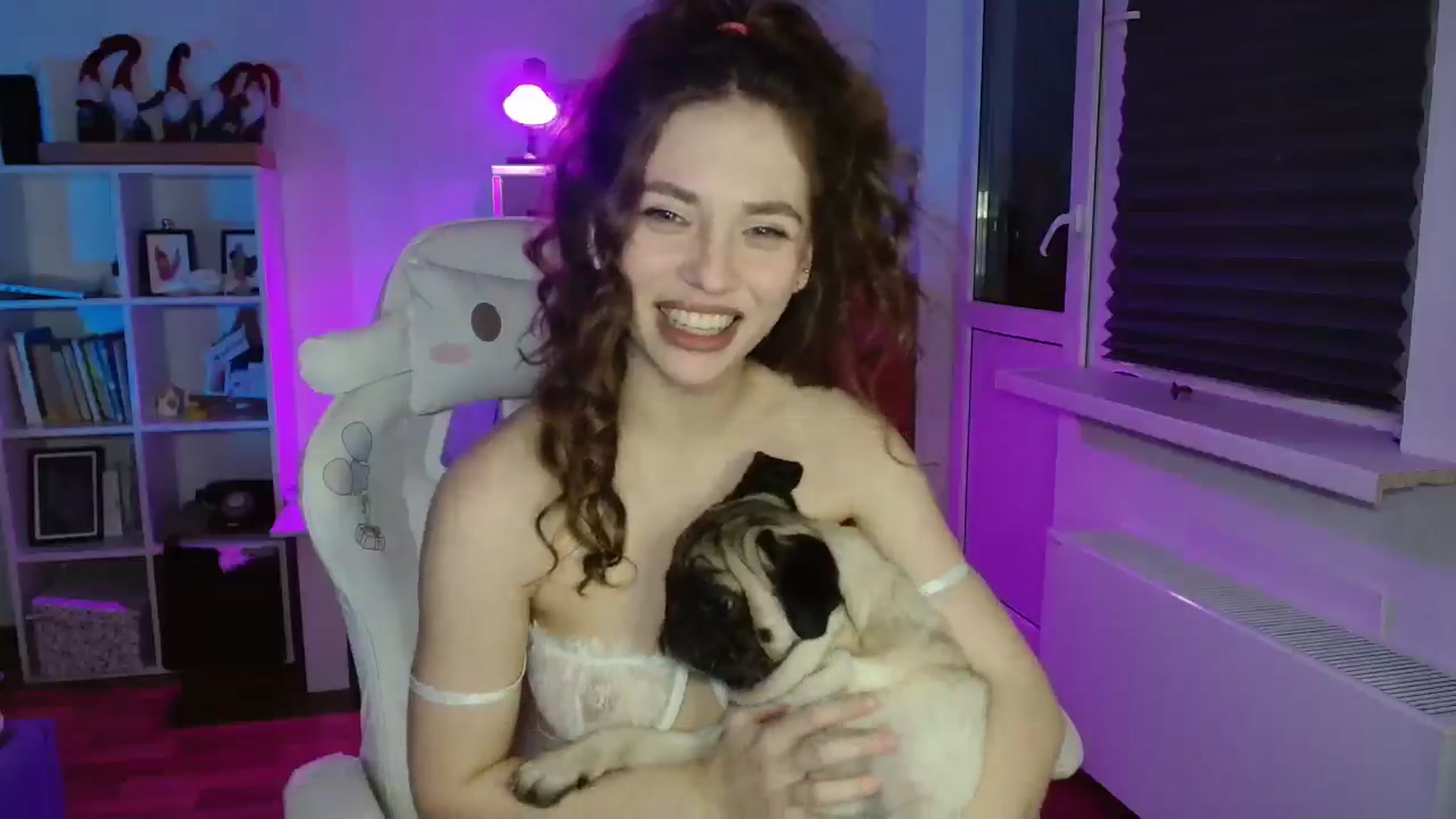 Gallery image thumbnail from FunnyMinni's myfreecams stream on, 02/20/2025, 19:24 image 14 of 20