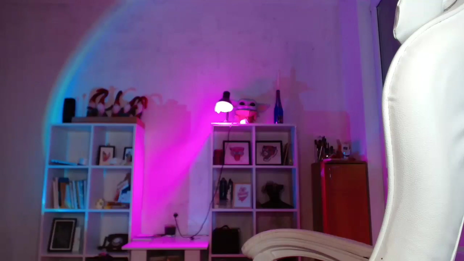 Gallery image thumbnail from FunnyMinni's myfreecams stream on, 02/23/2025, 16:50 image 10 of 20