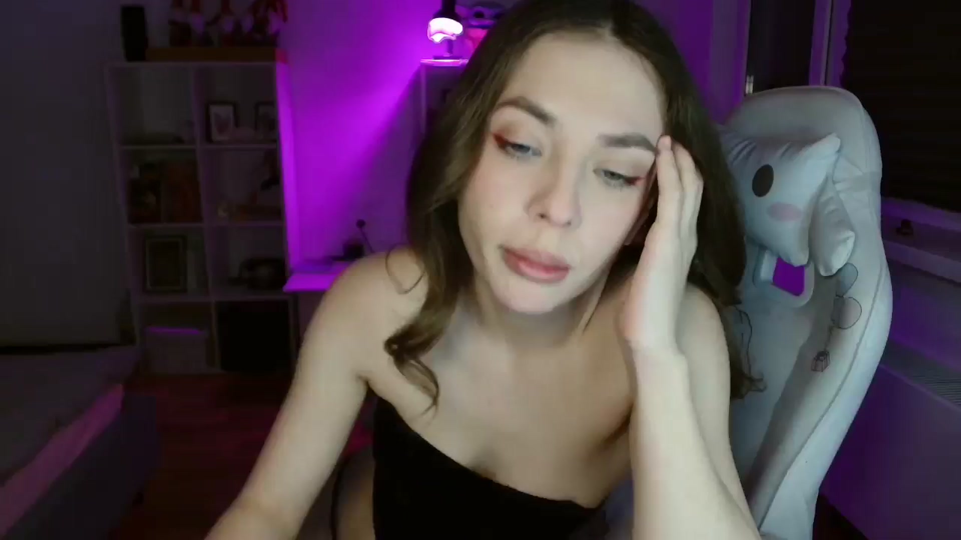 Gallery image thumbnail from FunnyMinni's myfreecams stream on, 03/01/2025, 18:03 image 1 of 20