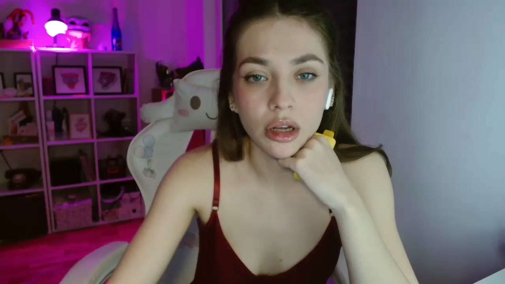 Gallery image thumbnail from FunnyMinni's myfreecams stream on, 03/07/2025, 19:11 image 19 of 20