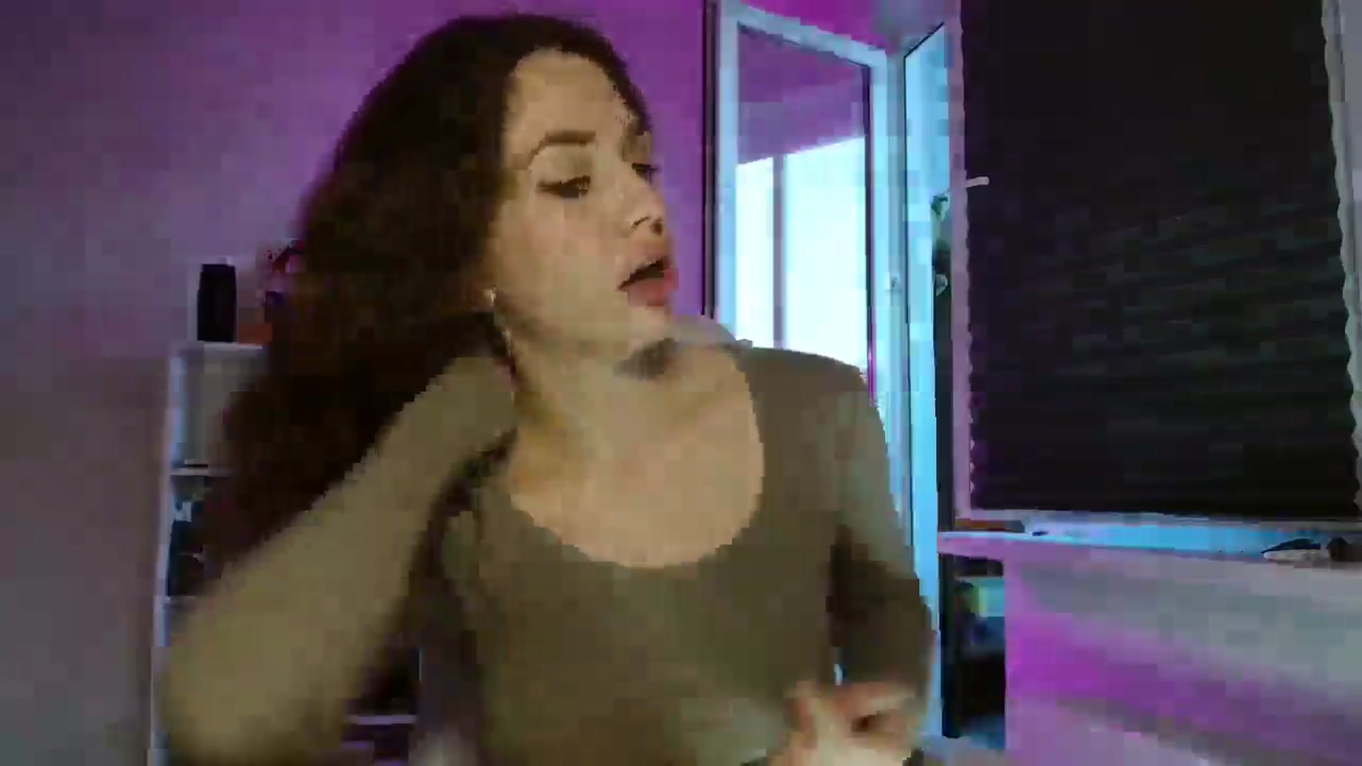 Gallery image thumbnail from FunnyMinni's myfreecams stream on, 03/10/2025, 15:27 image 16 of 20