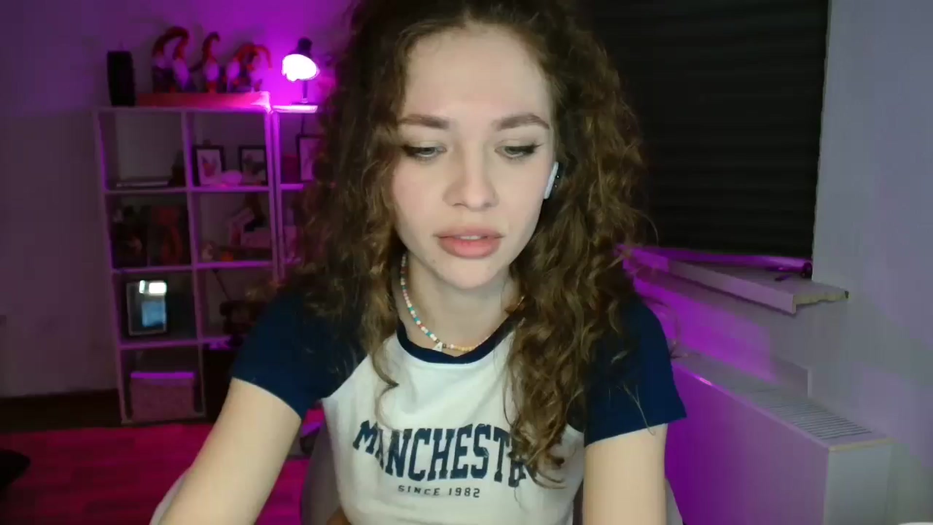 Gallery image thumbnail from FunnyMinni's myfreecams stream on, 03/12/2025, 17:06 image 11 of 20