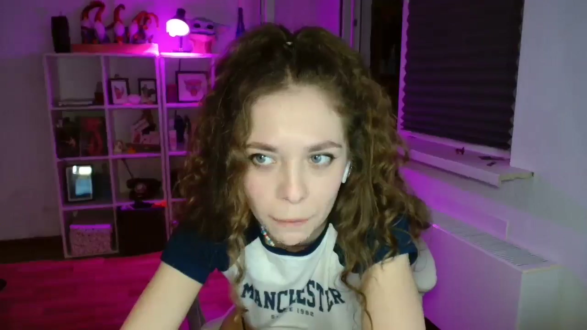 Gallery image thumbnail from FunnyMinni's myfreecams stream on, 03/12/2025, 17:06 image 8 of 20