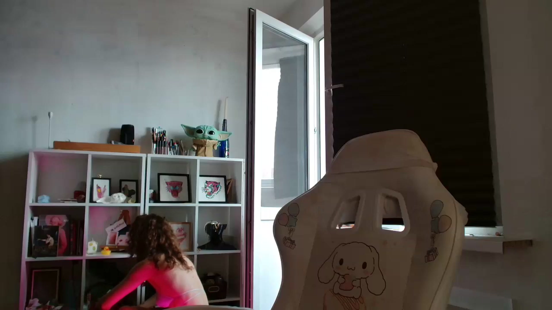 Gallery image thumbnail from FunnyMinni's myfreecams stream on, 04/03/2025, 08:59 image 18 of 20