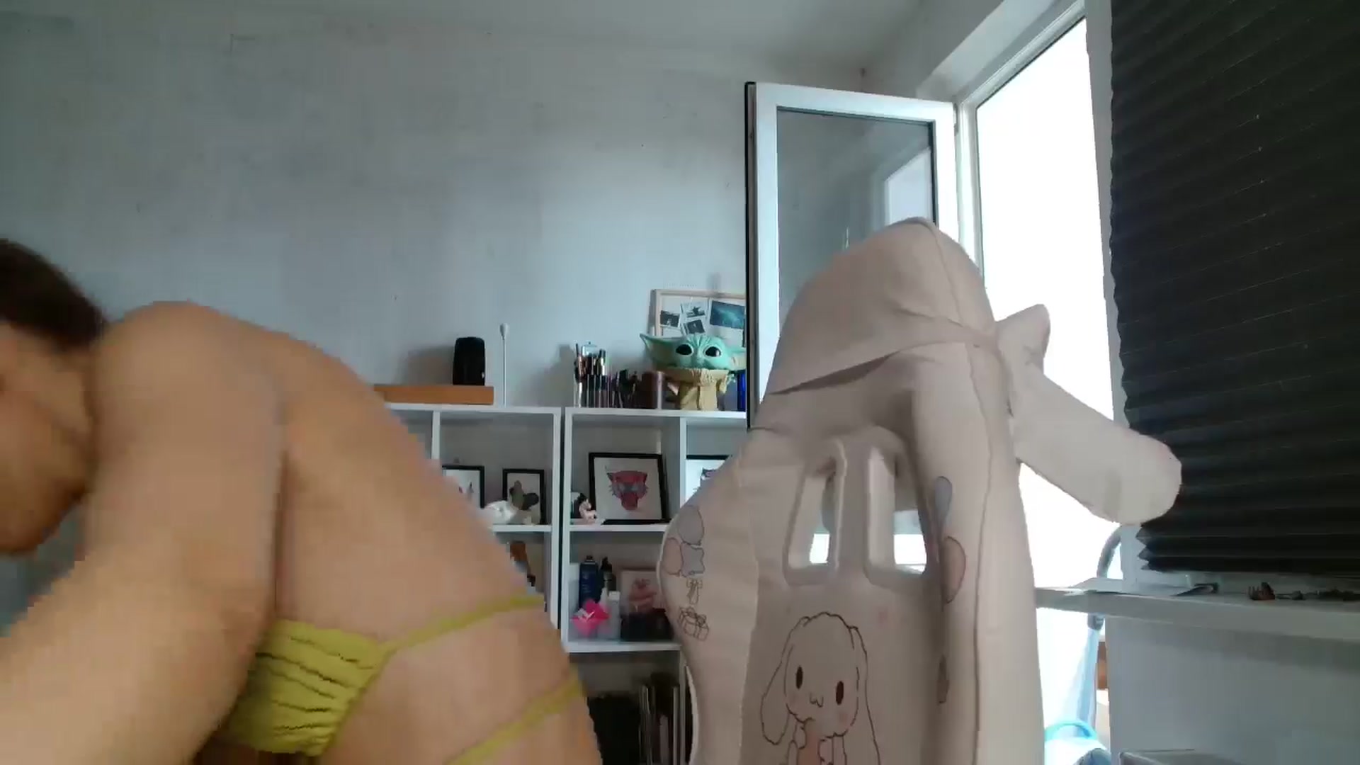 Gallery image thumbnail from FunnyMinni's myfreecams stream on, 04/22/2025, 09:39 image 12 of 20