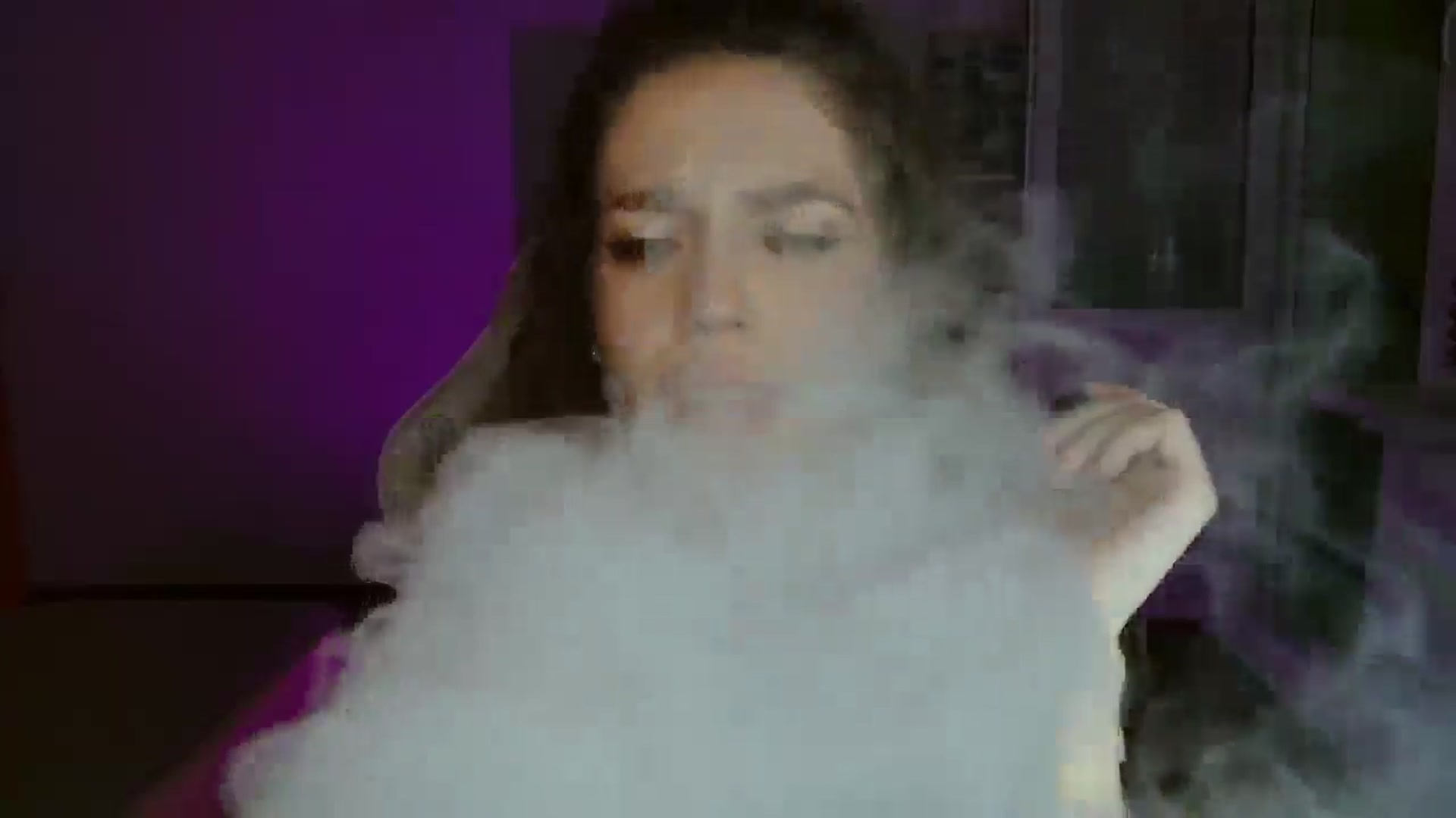 Gallery image thumbnail from FunnyMinni's myfreecams stream on, 04/24/2025, 18:58 image 13 of 20