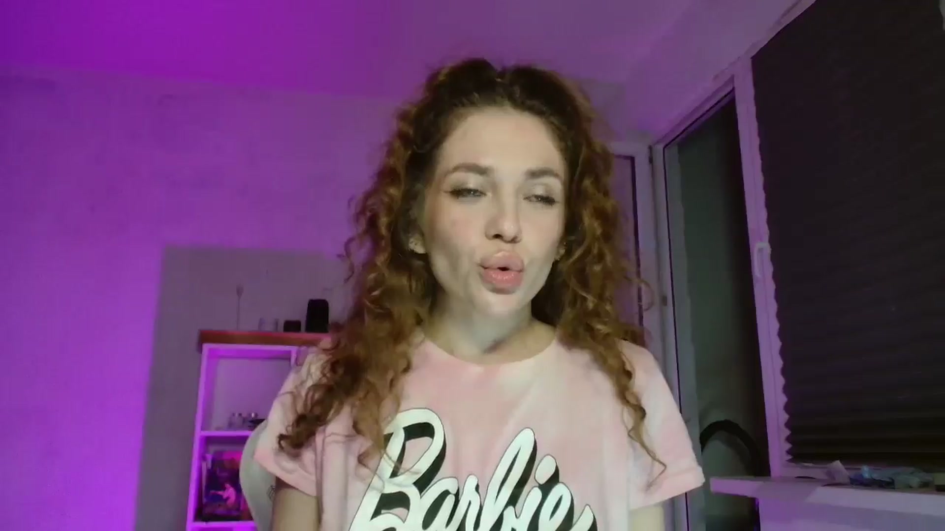 Gallery image thumbnail from FunnyMinni's myfreecams stream on, 04/24/2025, 18:58 image 18 of 20