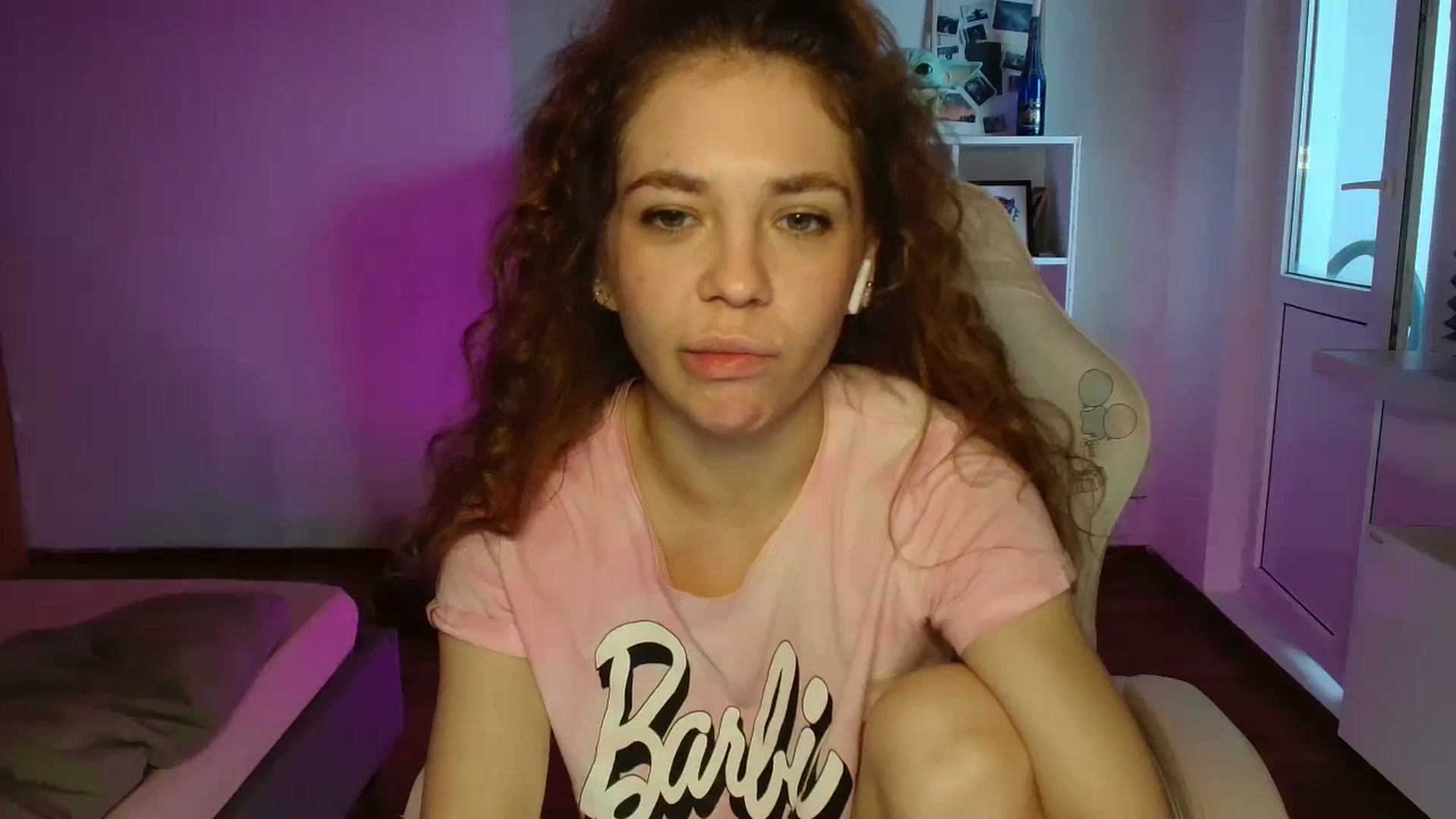 Gallery image thumbnail from FunnyMinni's myfreecams stream on, 04/25/2025, 08:53 image 9 of 20
