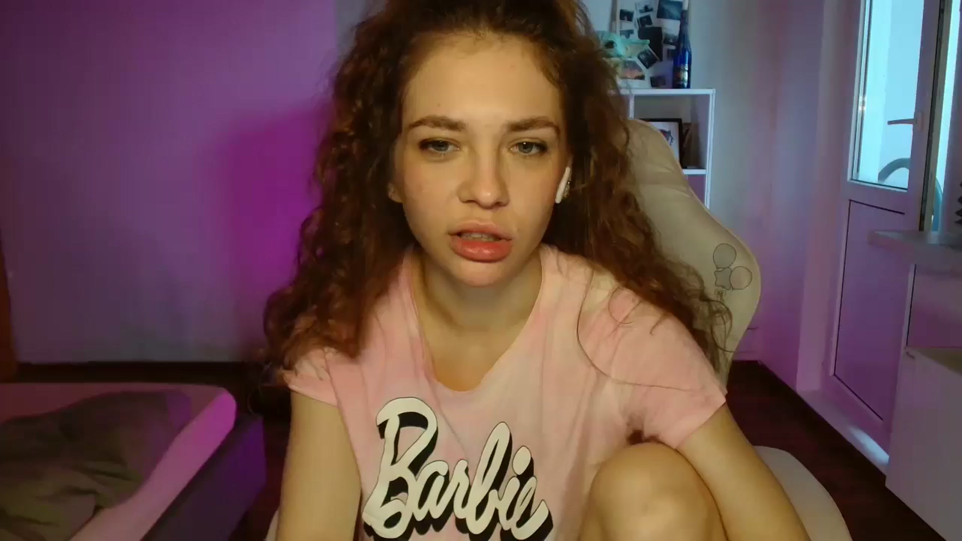 Gallery image thumbnail from FunnyMinni's myfreecams stream on, 04/25/2025, 08:53 image 10 of 20
