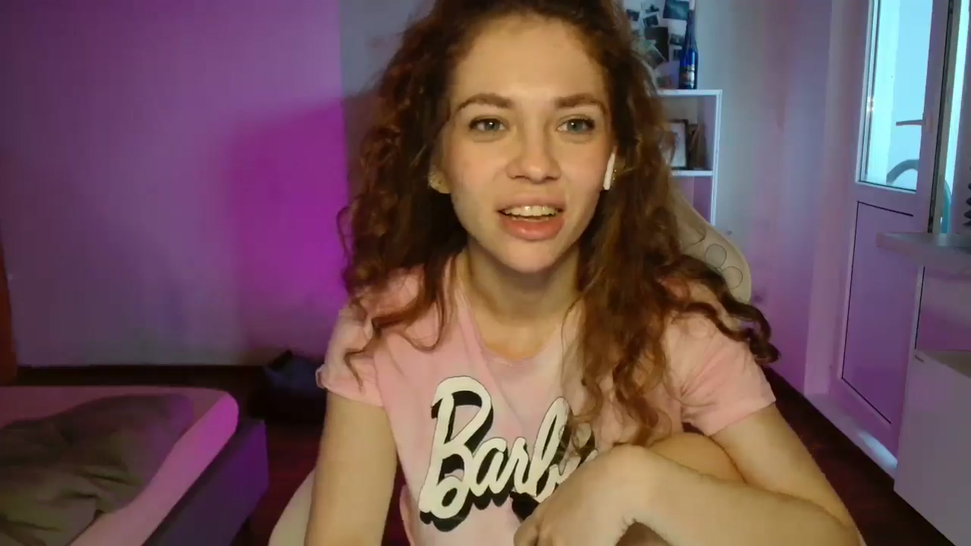 Gallery image thumbnail from FunnyMinni's myfreecams stream on, 04/25/2025, 08:53 image 5 of 20