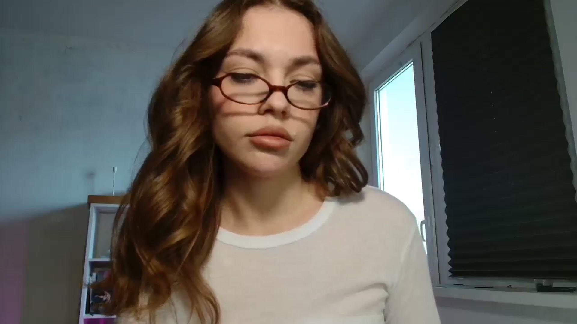Gallery image thumbnail from FunnyMinni's myfreecams stream on, 05/03/2025, 10:14 image 13 of 20