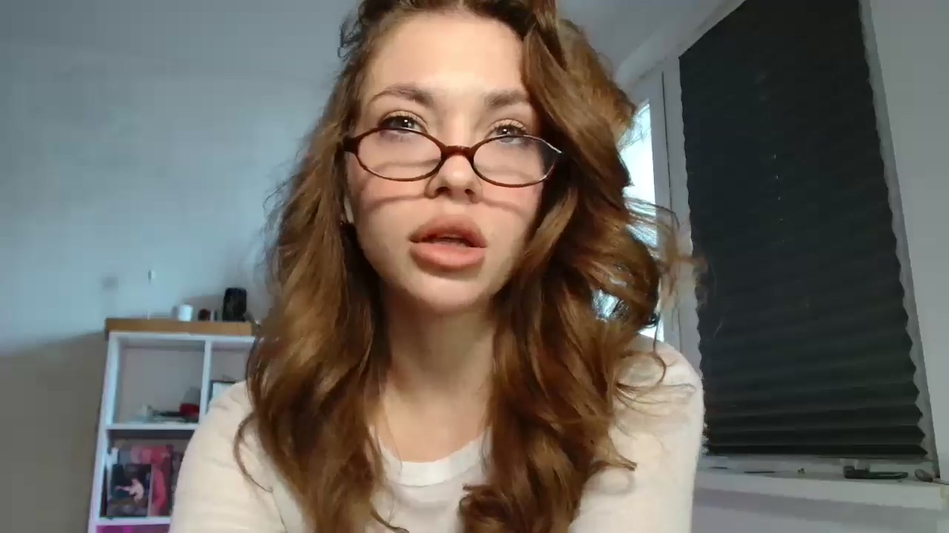 Gallery image thumbnail from FunnyMinni's myfreecams stream on, 05/03/2025, 10:14 image 19 of 20