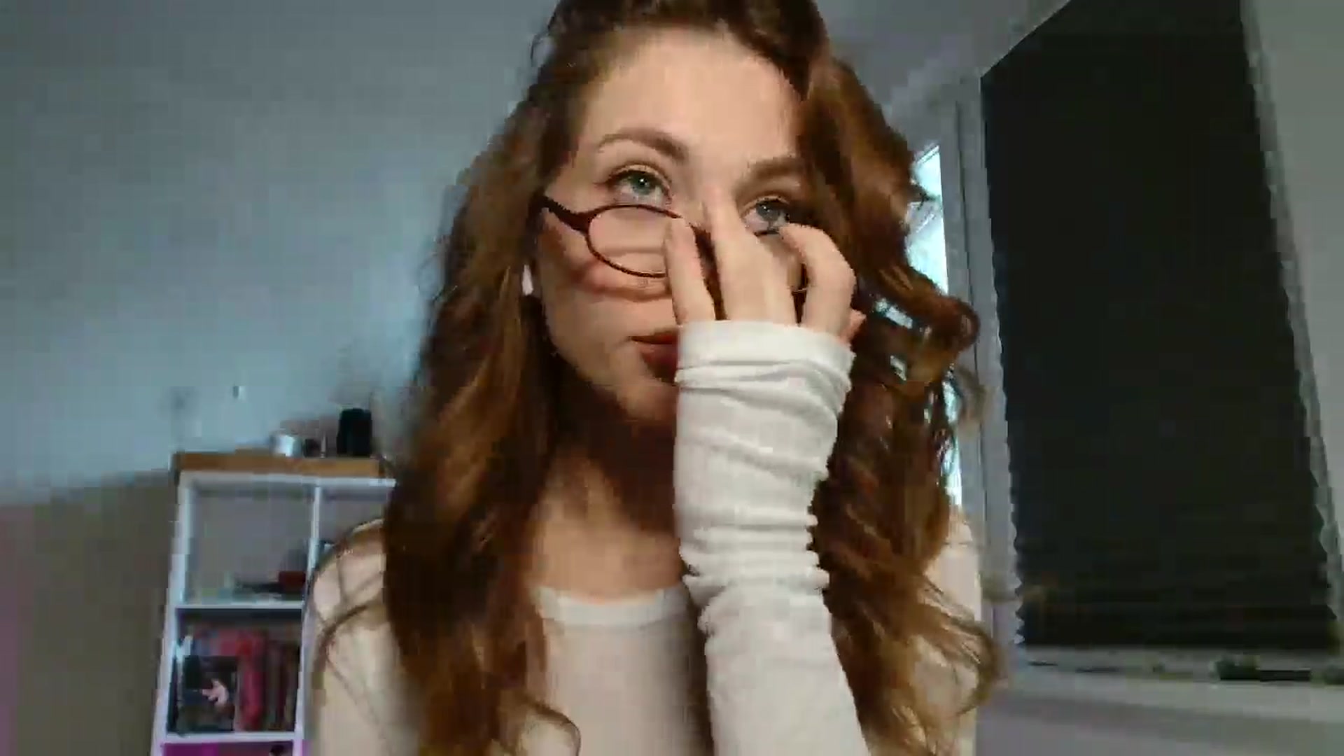 Gallery image thumbnail from FunnyMinni's myfreecams stream on, 05/03/2025, 10:14 image 15 of 20