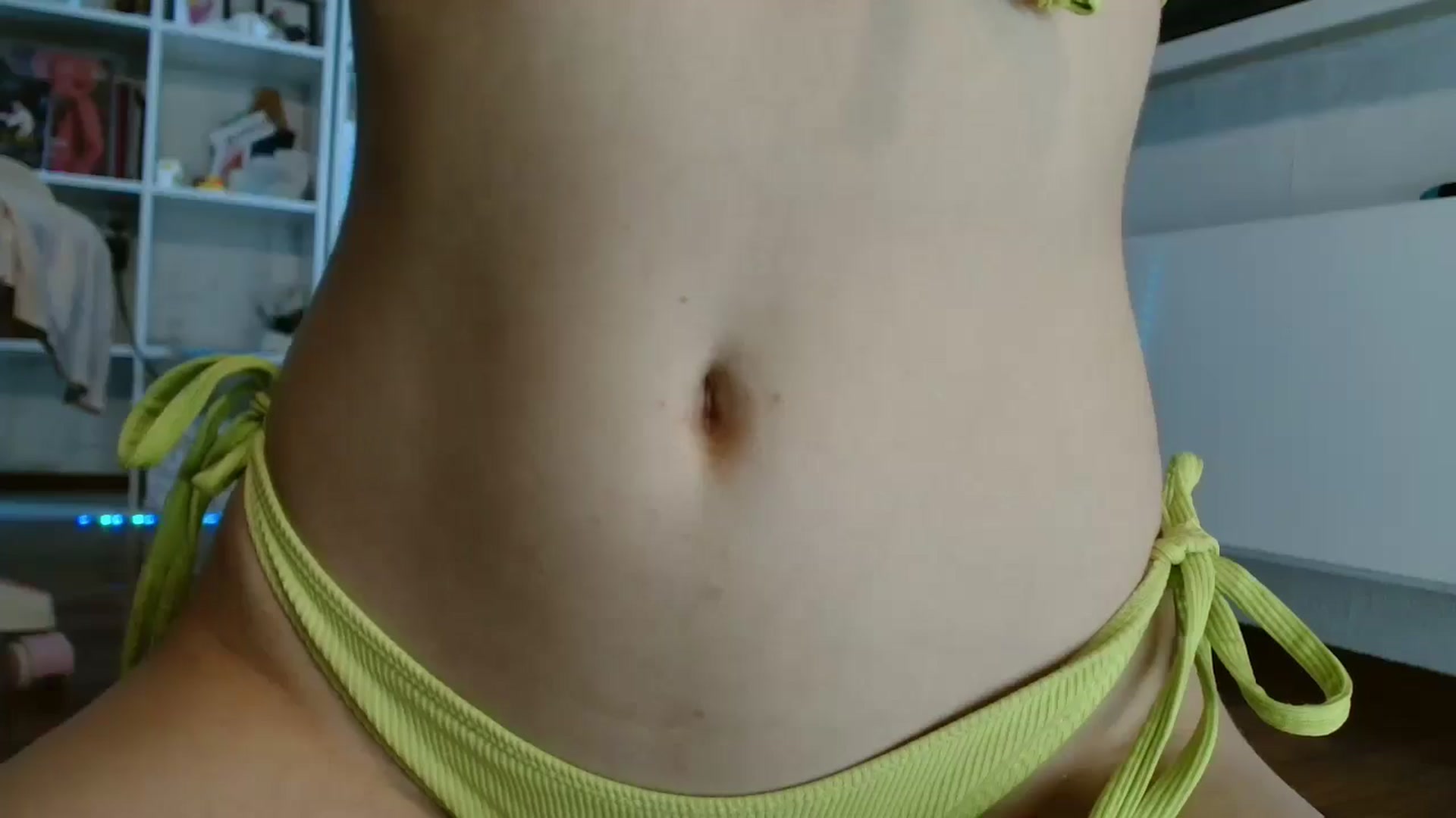 Gallery image thumbnail from FunnyMinni's myfreecams stream on, 05/18/2025, 14:32 image 8 of 20