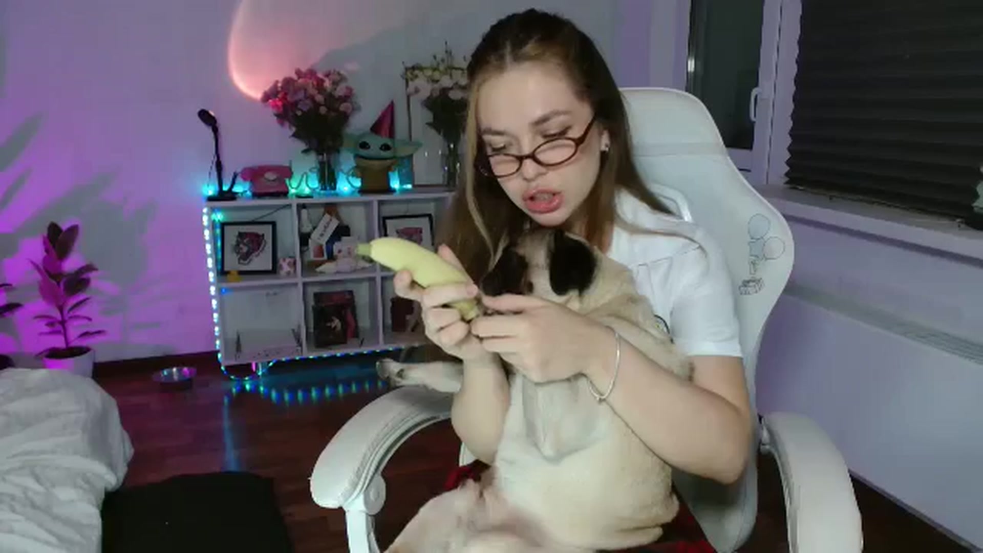 Gallery image thumbnail from FunnyMinni's myfreecams stream on, 08/05/2025, 19:18 image 17 of 20