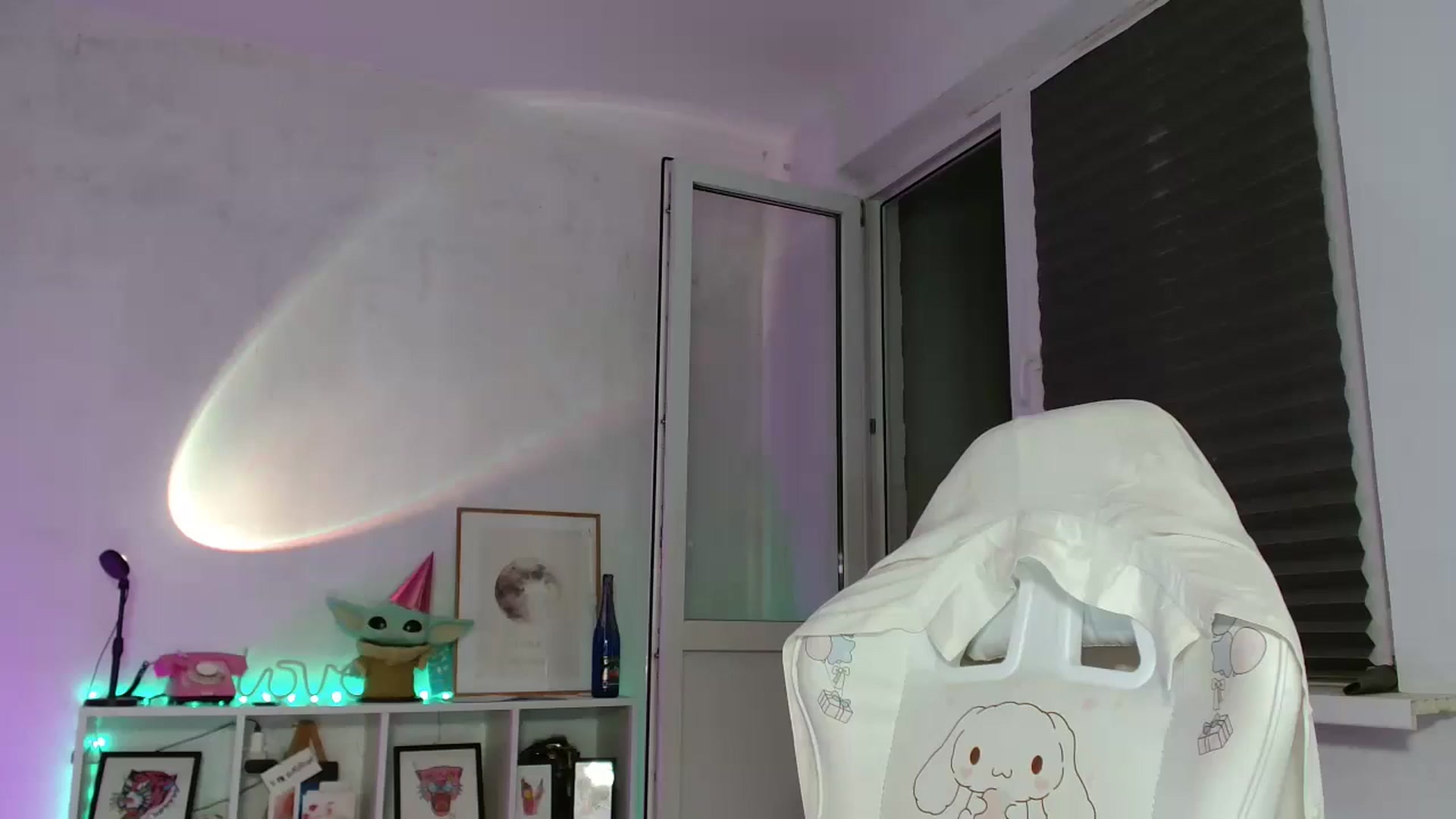 Gallery image thumbnail from FunnyMinni's myfreecams stream on, 08/16/2025, 19:24 image 6 of 20