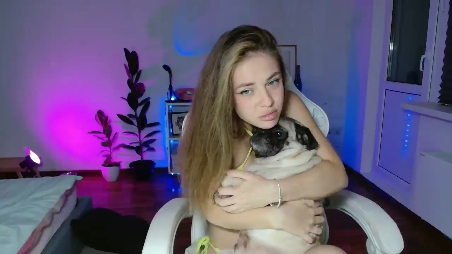 Gallery image thumbnail from FunnyMinni's myfreecams stream on, 08/31/2025, 20:25 image 12 of 20