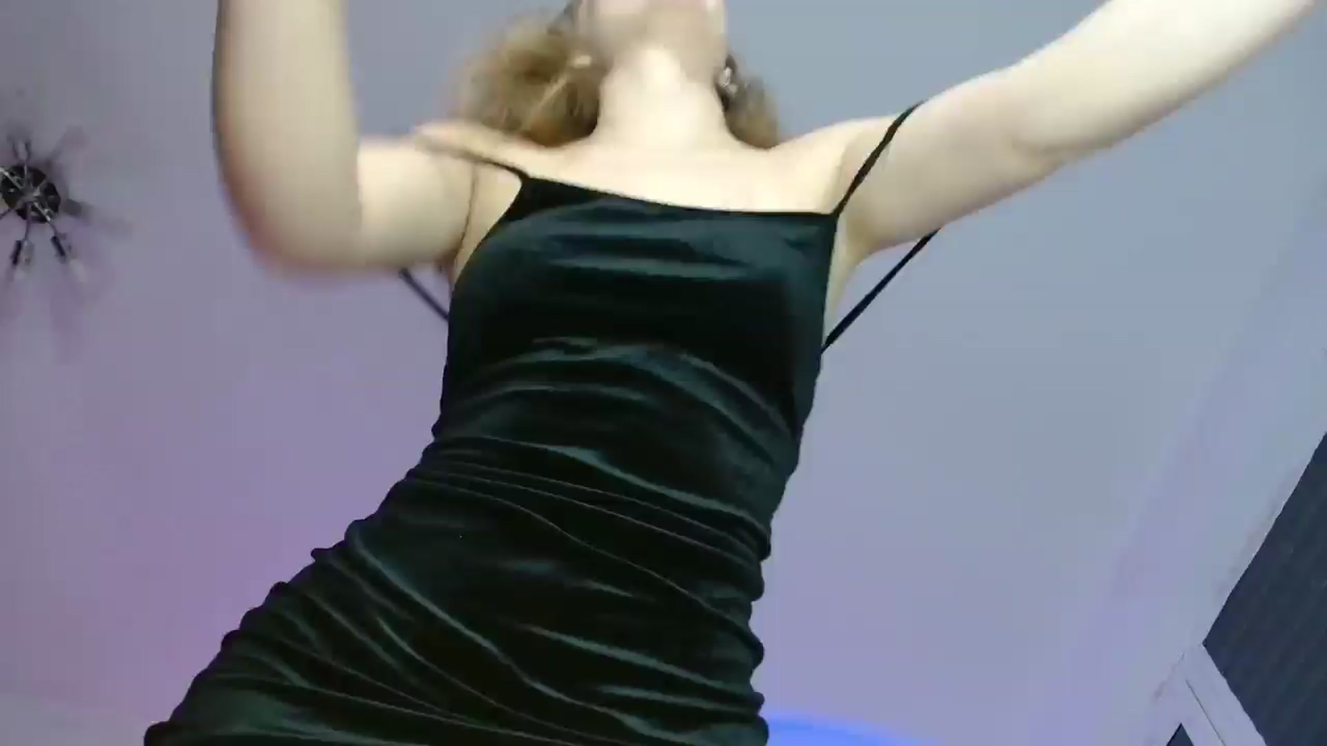 Gallery image thumbnail from FunnyMinni's myfreecams stream on, 10/05/2025, 19:07 image 13 of 20