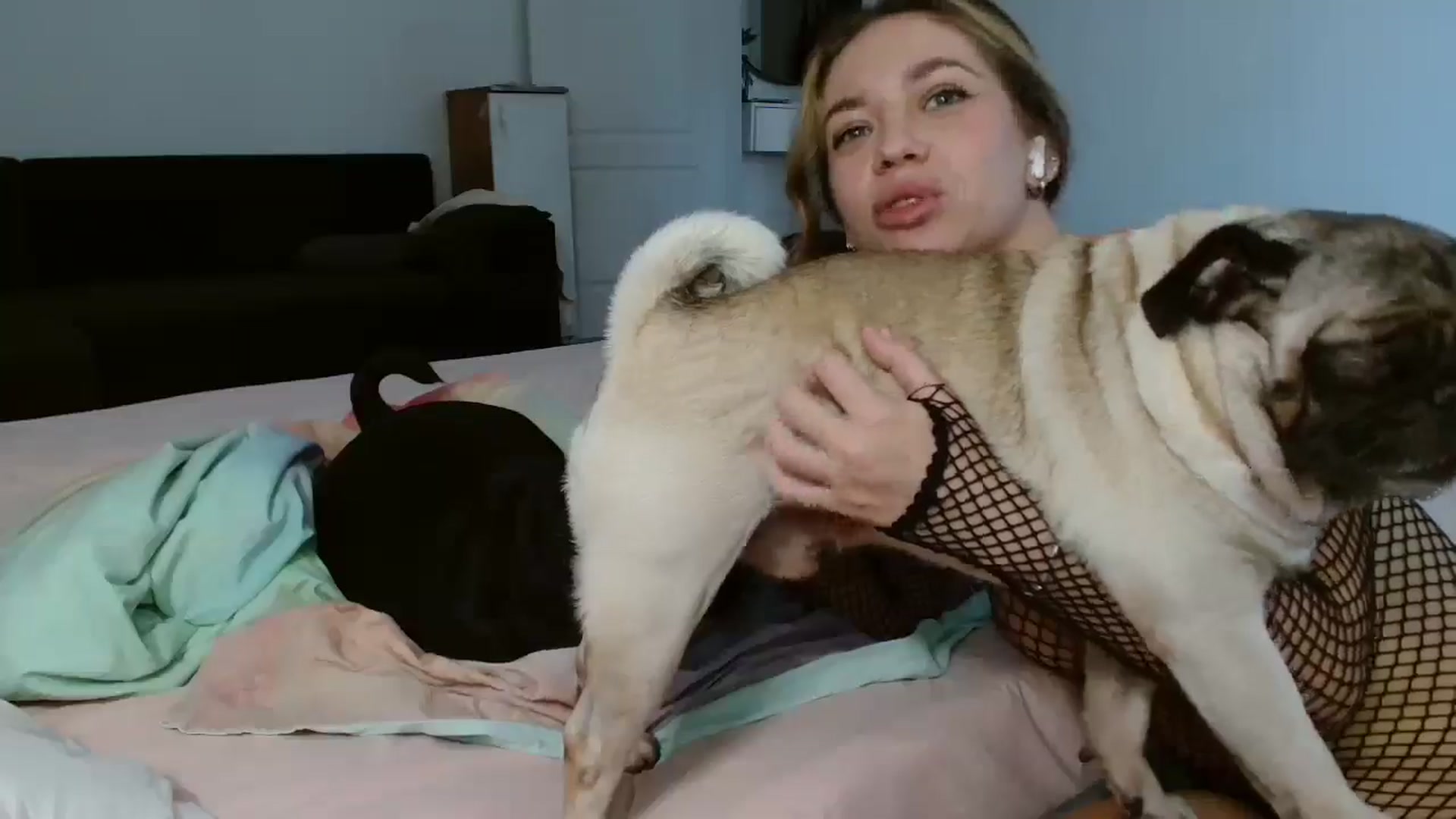 Gallery image thumbnail from FunnyMinni's myfreecams stream on, 10/08/2025, 09:10 image 2 of 20